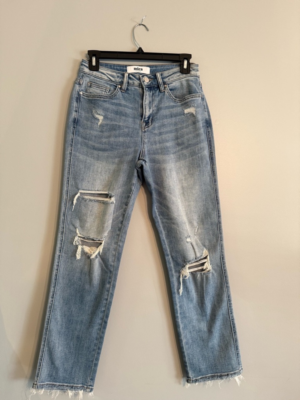 Mica Distressed frayed hem Women's Light Blue Straight-Leg Jeans size 25